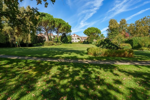 Grande propriété de standing à Vandoeuvres 9