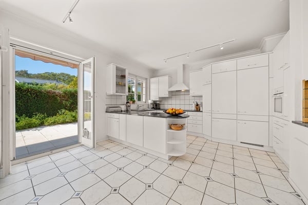 Co-exclusivité - Villa individuelle avec vue somptueuse à Dully 6