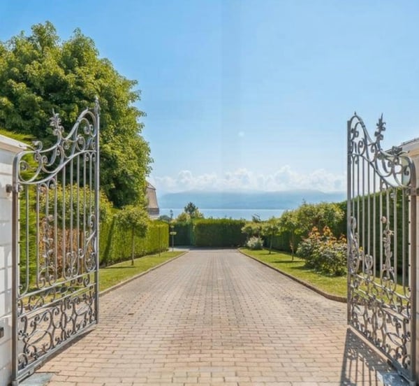 Preview image of the real estate