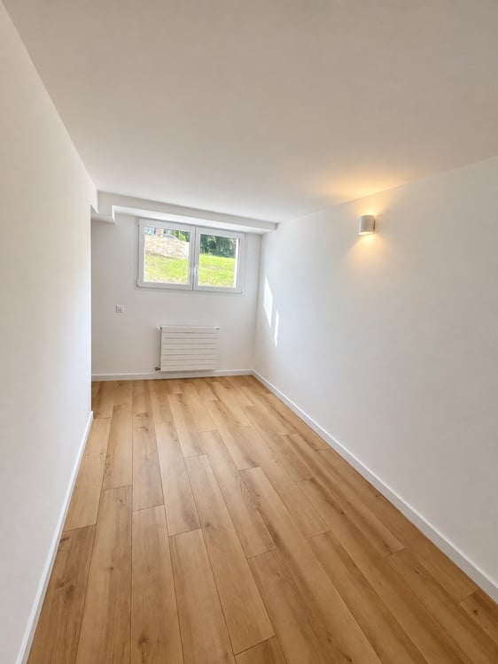 Maison rénovée ouverte sur un vaste jardin 9