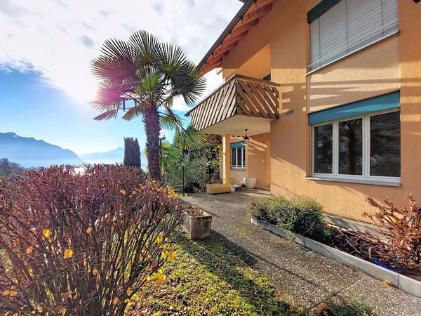 Charmante maison contigue 1.5 P avec grande terrasse et vue lac et montagnes 2