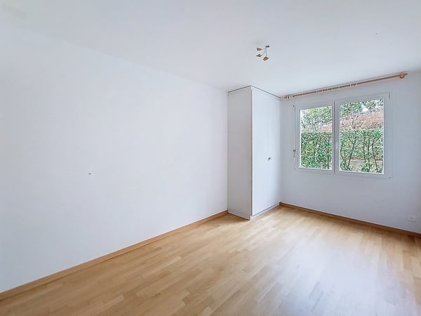 Magnifique appartement de 1.5 pièces avec terrasse et jardin, vue dégaée sur le lac 5