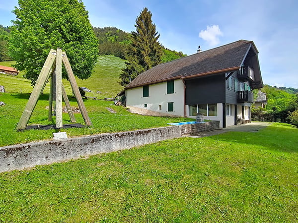 Grand chalet au coeur de la nature et proche de vevey et Montreux 2
