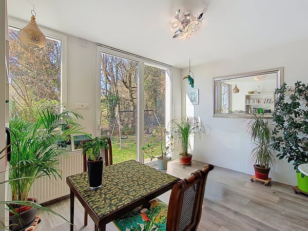 EXCLUSIF ! Villa de 12.5P rénovée avec vue sur le lac et proche du châteu de Blonay 6