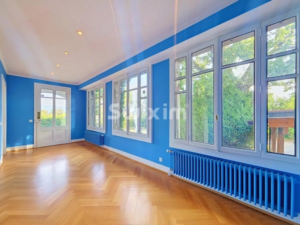 Élégante maison 8 pièces Terre Sainte 4