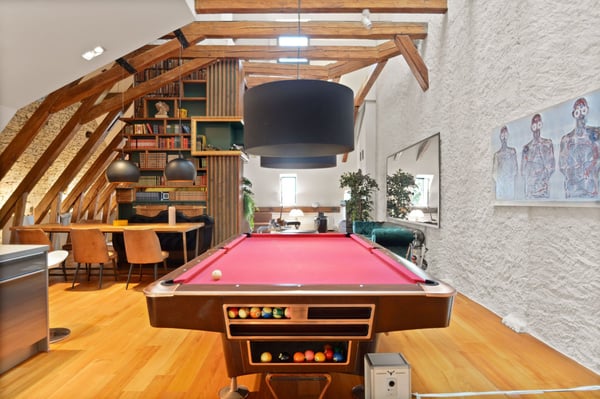 Appartement d’exception au dernier étage d’un château historique à Peseux 4