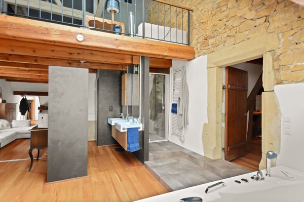 Appartement d’exception au dernier étage d’un château historique à Peseux 9