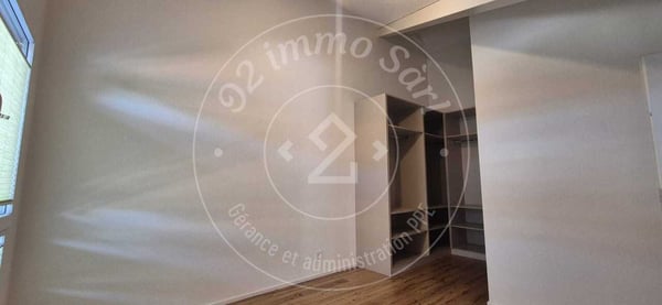 Bel appartement de 3,5 pièces à Lully FR 6