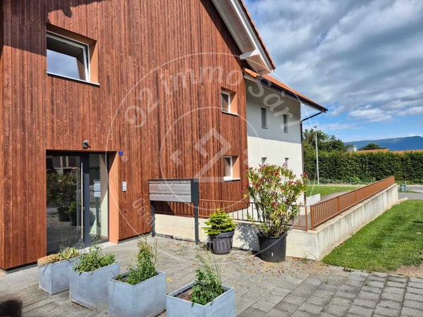 Bel appartement de 3,5 pièces à Lully FR 8