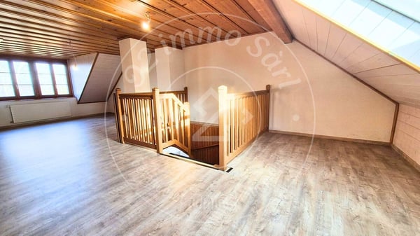 Charmant 2,5 pièces en duplex avec balcon et cheminée - Vauderens 5
