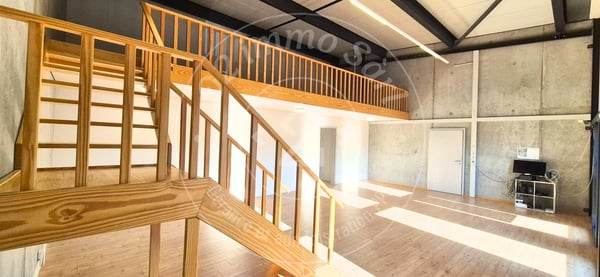 À louer à Ursy - Local commercial / bureau de 140 m² avec mezzanine 3