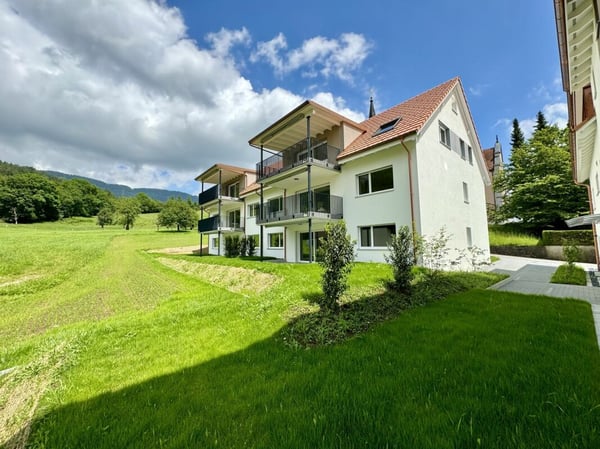 Vollvermietetes Neubau-Mehrfamilienhaus mit 6 x 4.5-Zimmer Wohnungen 3