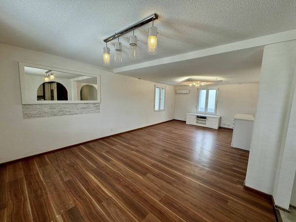 Ideales Zweifamilienhaus in Derendingen 6