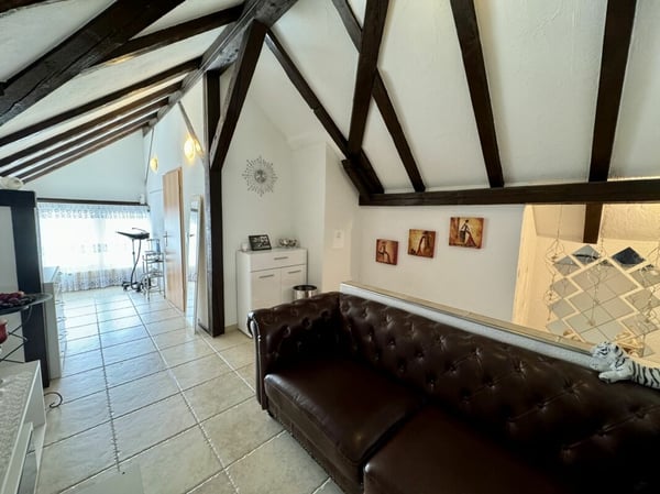 Ideales Zweifamilienhaus in Derendingen 13