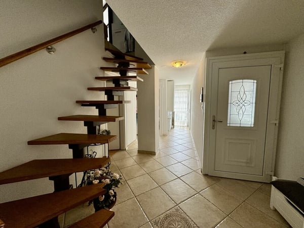 Ideales Zweifamilienhaus in Derendingen 9