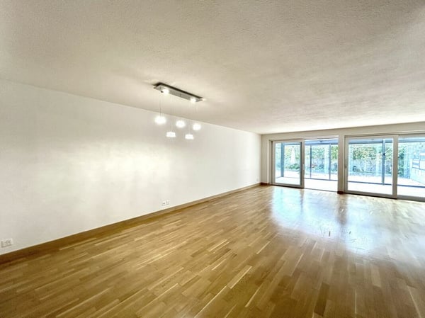 Stilvoll wohnen in ruhiger Umgebung! Modernisiertes 1.5-Zimmer Reiheneinfamilienhaus 5