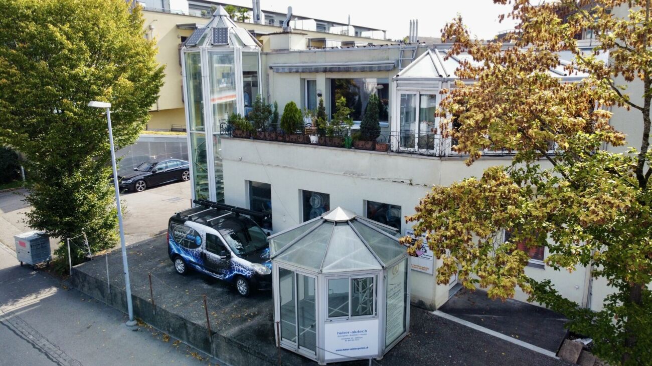 Ideal für Handwerker: Wohnen & Arbeiten unter einem Dach in Lyss
