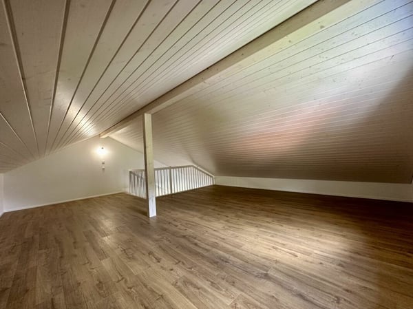 Neubau 1.5-Zimmer Maisonettewohnung mit grosser Galerie A5 7