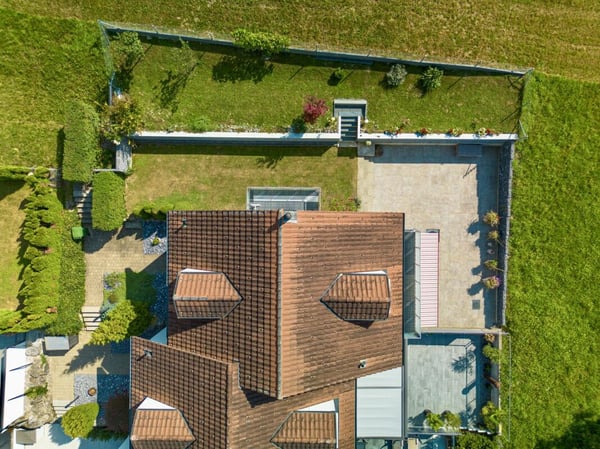 Familienfreundliches 1.5 Zimmer Haus mit Weitsicht und Garten 2