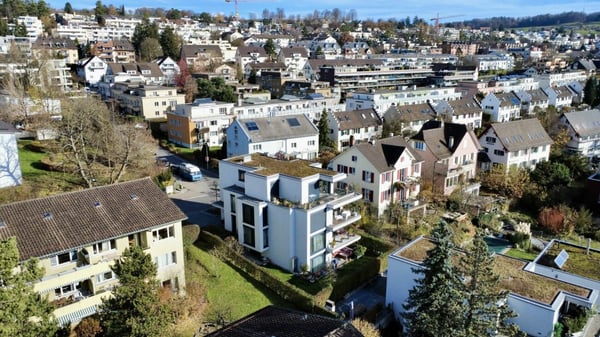 Exklusive 1.5 Zimmerwohnung an privilegierter Lage in Zürich Höngg 3