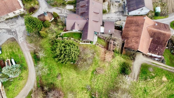 Modernes Mehrfamilienhaus mit 360 m² Wohnfläche und unverbaubarer Weitsicht 7