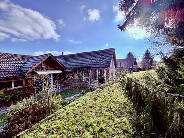 Modernes Mehrfamilienhaus mit 360 m² Wohnfläche und unverbaubarer Weitsicht 4