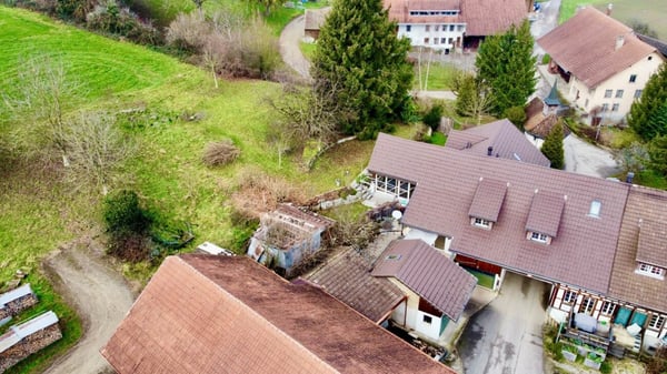 Modernes Mehrfamilienhaus mit 360 m² Wohnfläche und unverbaubarer Weitsicht 9