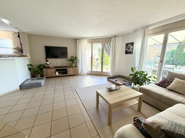 Hier beginnt Ihr Familienglück - Haus mit grossem Garten und modernem Komfort 2