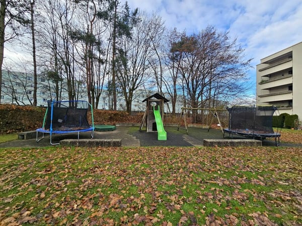 Top gepflegte und lichtdurchflutete 1.5-Zimmer-Wohnung mit Balkon und Weitsicht 15