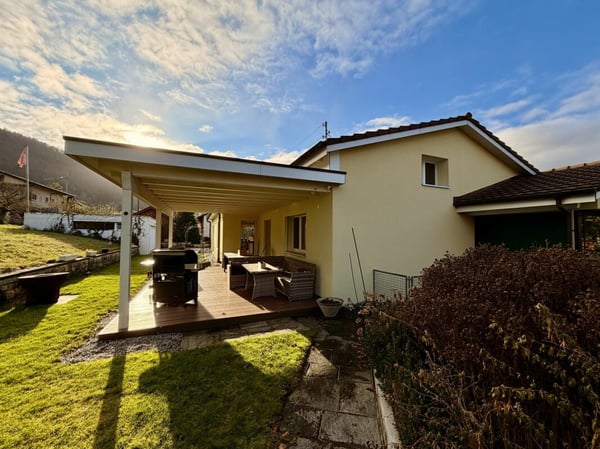 Wohnen im Grünen: Charmantes 1.5 ZImmer Einfamilienhaus mit grossem Grundstück 4