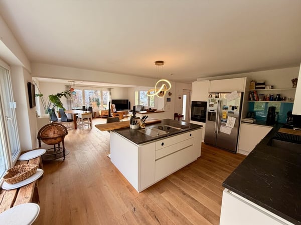 Wohnen im Grünen: Charmantes 1.5 ZImmer Einfamilienhaus mit grossem Grundstück 7