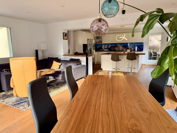 Wohnen im Grünen: Charmantes 1.5 ZImmer Einfamilienhaus mit grossem Grundstück 9