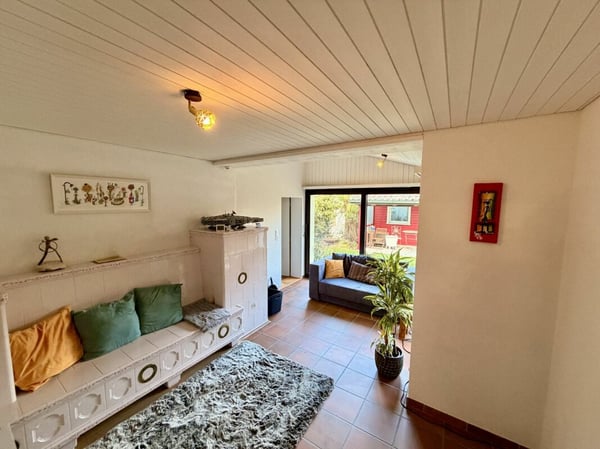 Wohnen im Grünen: Charmantes 1.5 ZImmer Einfamilienhaus mit grossem Grundstück 14