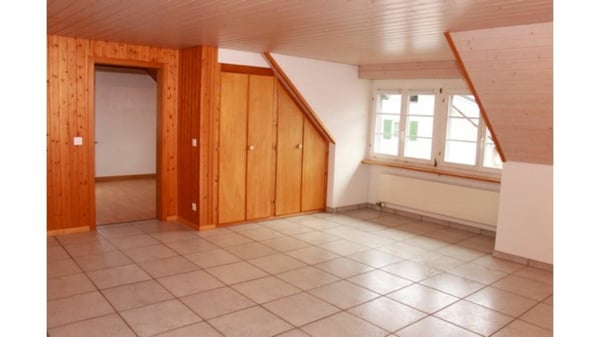 Investmentchance: Mehrfamilienhaus mit Entwicklungsmöglichkeiten! 8