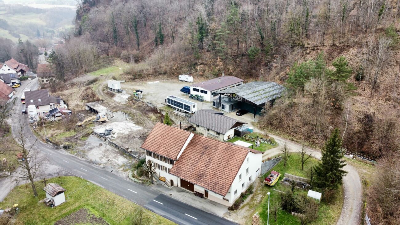 Investitori, attenzione: 7'833 m² di terreno industriale con diritti d'acqua esclusivi