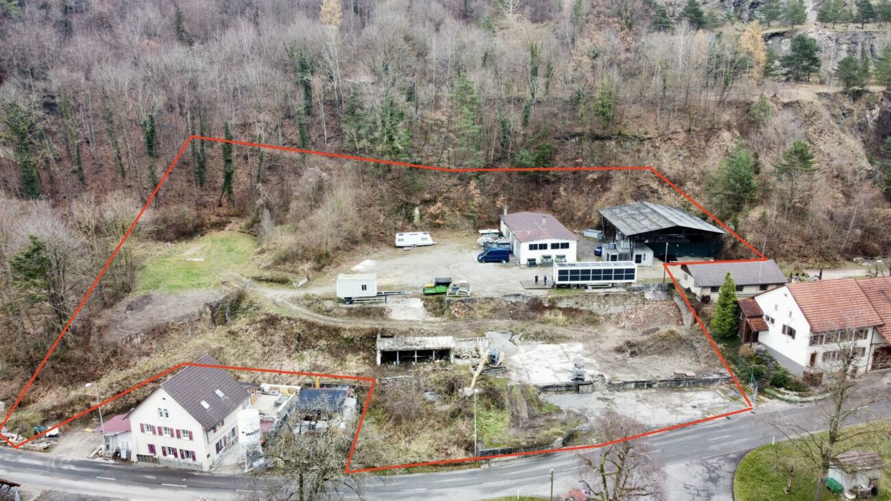 Investitori, attenzione: 7'833 m² di terreno industriale con diritti d'acqua esclusivi