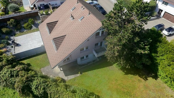 Ihr neues Familienglück! Grosszügiges 1 Zimmer Doppeleinfamilienhaus in Rudolfstetten 2