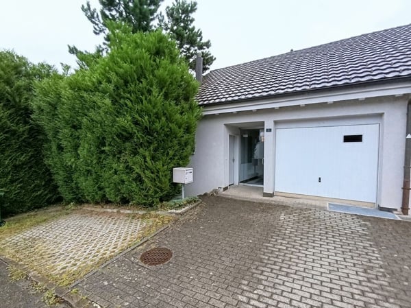 Ihr neues Familienglück! Grosszügiges 1 Zimmer Doppeleinfamilienhaus in Rudolfstetten 5