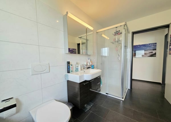 Familienfreundliche 1.5-Zimmer-Wohnung mit Minergie Standard in Würenlos 12