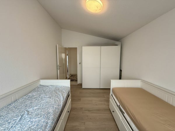 Einziehen & aufblühen - saniertes EFH mit Garten in ruhigem Quartier 14