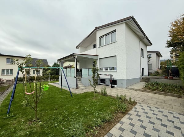 Einziehen & aufblühen - saniertes EFH mit Garten in ruhigem Quartier 22