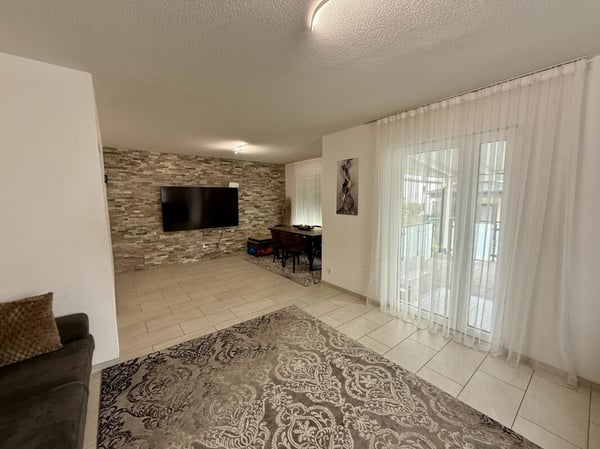 Einziehen & aufblühen - saniertes EFH mit Garten in ruhigem Quartier 6