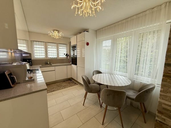 Einziehen & aufblühen - saniertes EFH mit Garten in ruhigem Quartier 7