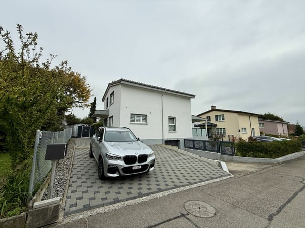 Einziehen & aufblühen - saniertes EFH mit Garten in ruhigem Quartier 21