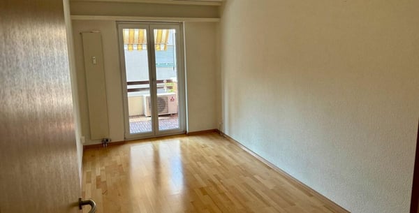 Einziehen und geniessen! Balkonwohnung mit Blick auf die Birs 8