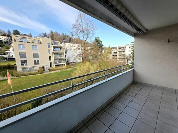 Zwischen Wald und Stadt, 1.5 Zimmer Wohnung nahe Zürich 13