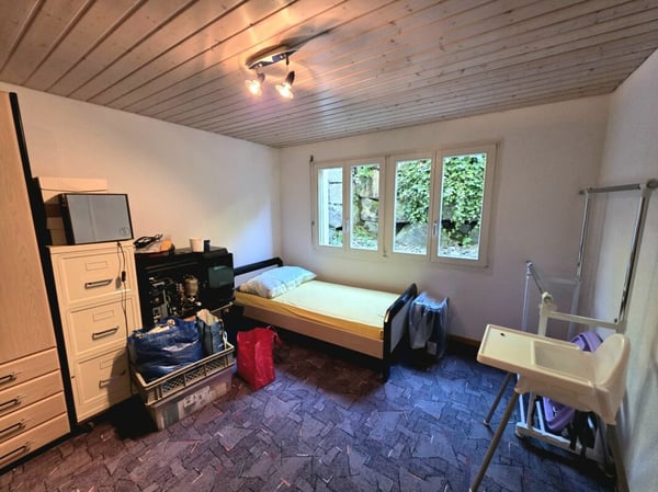 2.5 Zimmer Einfamilienhaus mit viel Platz für die ganze Familie 13