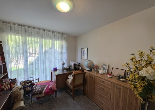 2.5 Zimmer Einfamilienhaus mit viel Platz für die ganze Familie 10