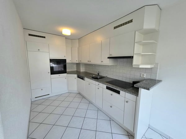 Zwischen Wald und Stadt, 1.5 Zimmer Wohnung nahe Zürich 7