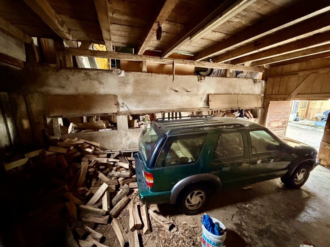 Più di una casa: fattoria con fienile e possibilità illimitate